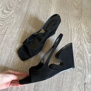 BYFAR wedges